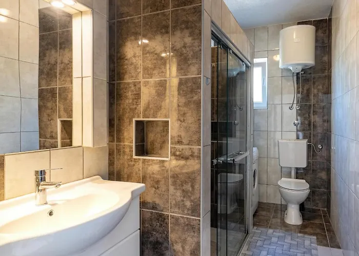 1 Bedroom Stunning In Krk شقة